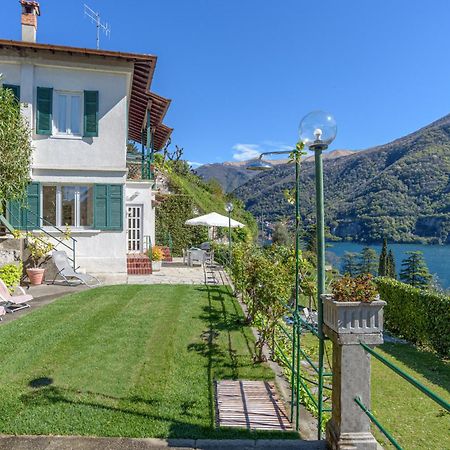 Casa Bambu - Splendida Vista Lago E Posto Auto ラーリオ エクステリア 写真