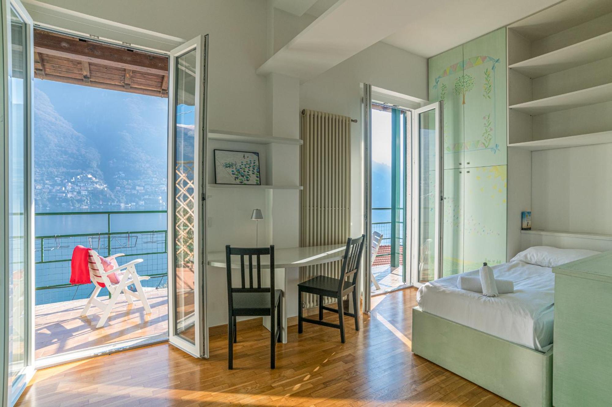 Casa Bambu - Splendida Vista Lago E Posto Auto ラーリオ エクステリア 写真