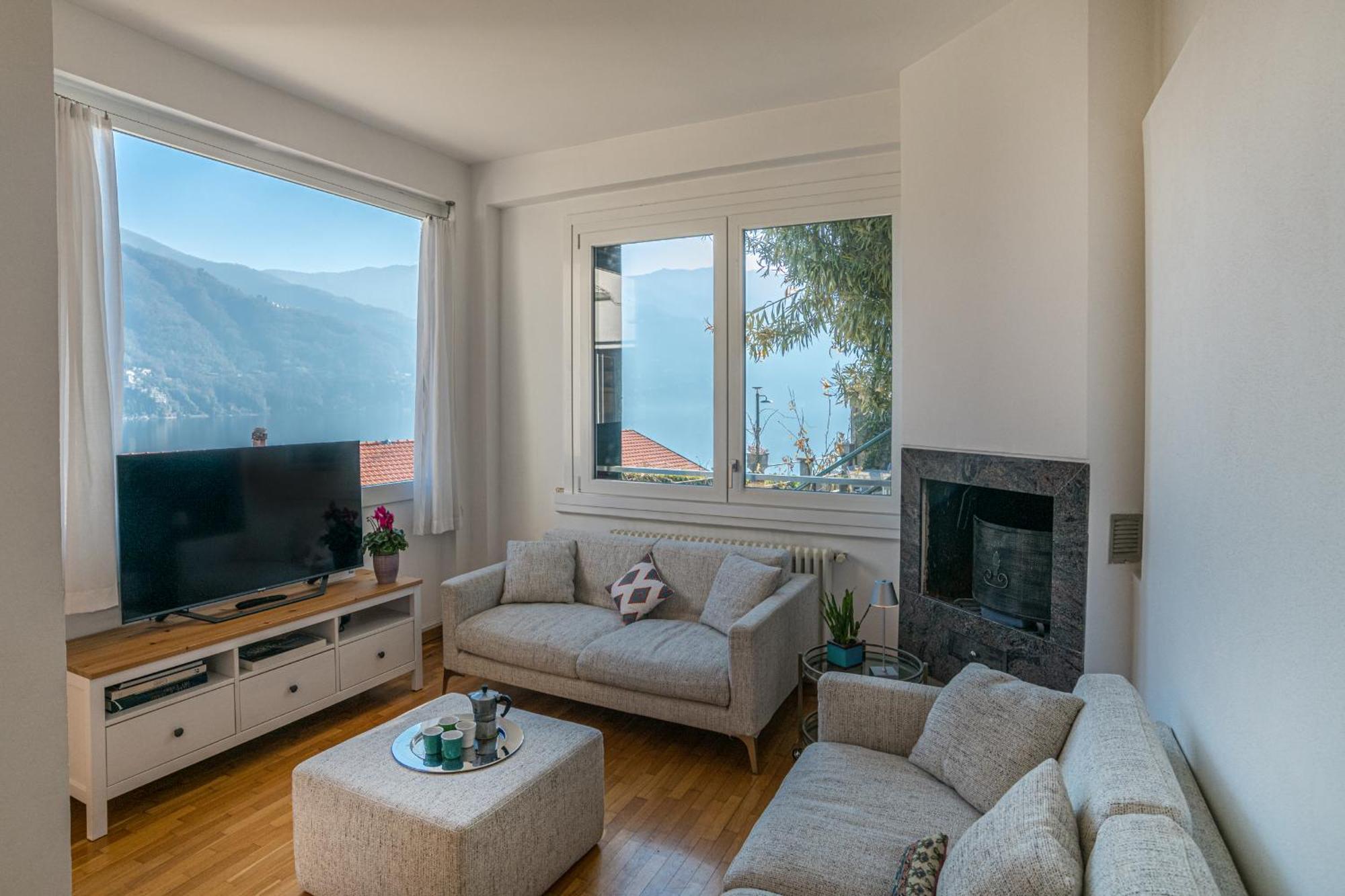 Casa Bambu - Splendida Vista Lago E Posto Auto ラーリオ エクステリア 写真