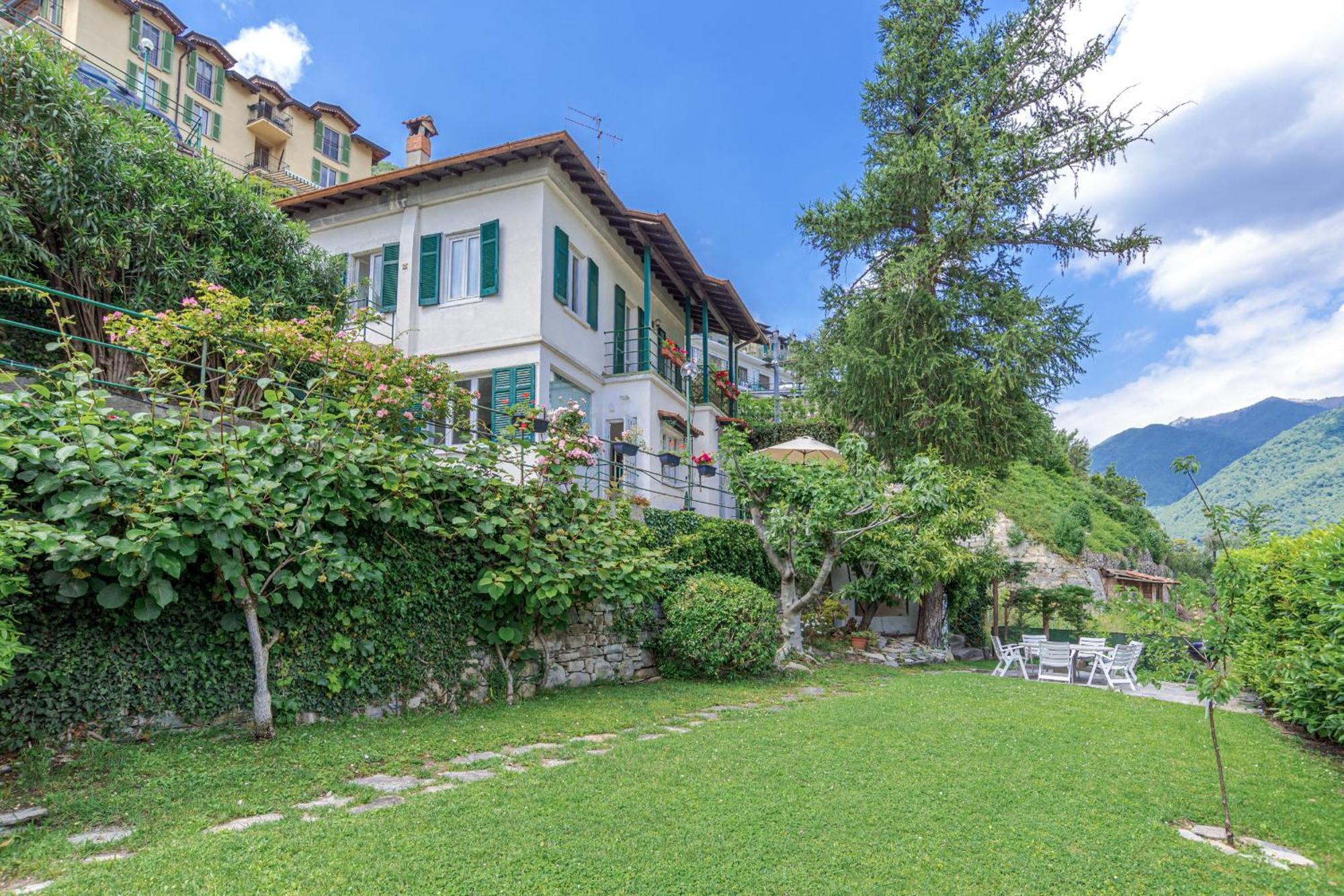 Casa Bambu - Splendida Vista Lago E Posto Auto ラーリオ エクステリア 写真